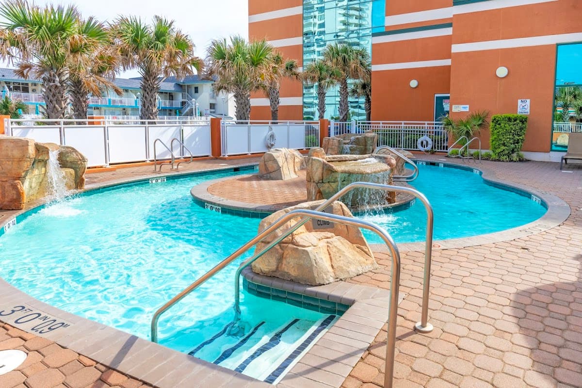Holiday Inn & Suites Virginia Beach - North Beach by IHG — photo 3