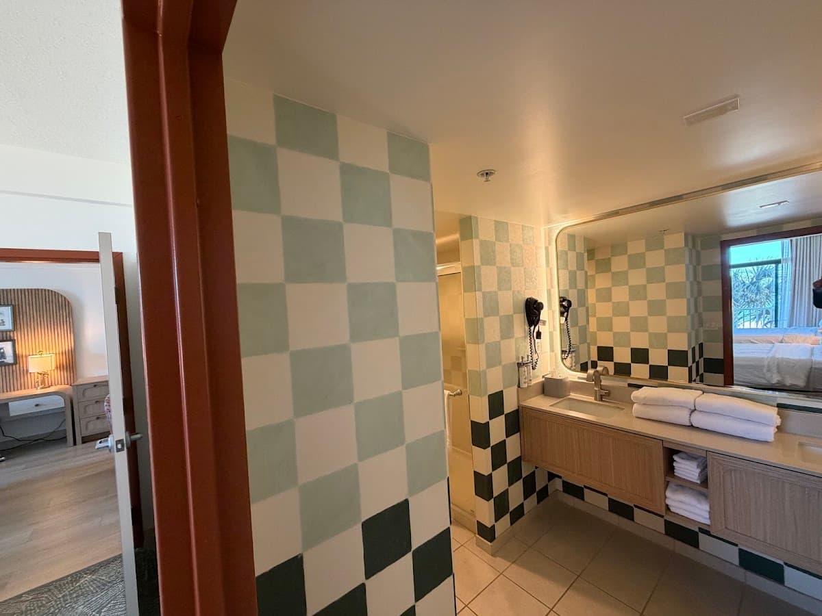 Holiday Inn & Suites Virginia Beach - North Beach by IHG — photo 4