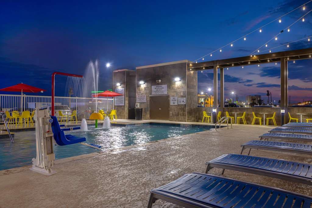 Home2 Suites by Hilton Galveston — photo 3