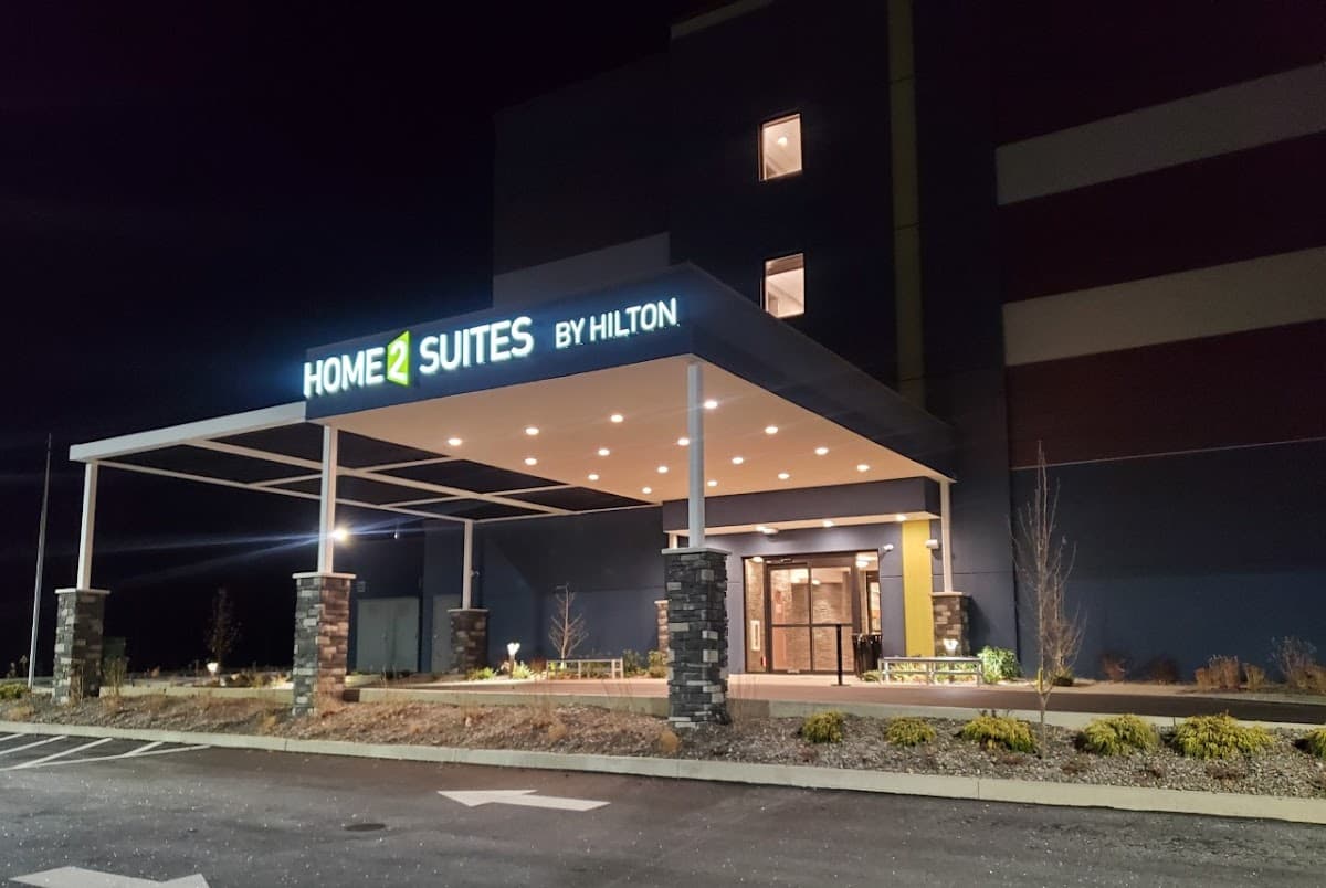 Home2 Suites by Hilton Bend — photo 5