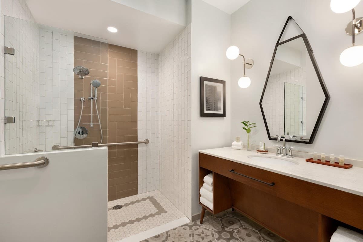 Hotel Indigo Winston-Salem Downtown by IHG — photo 3
