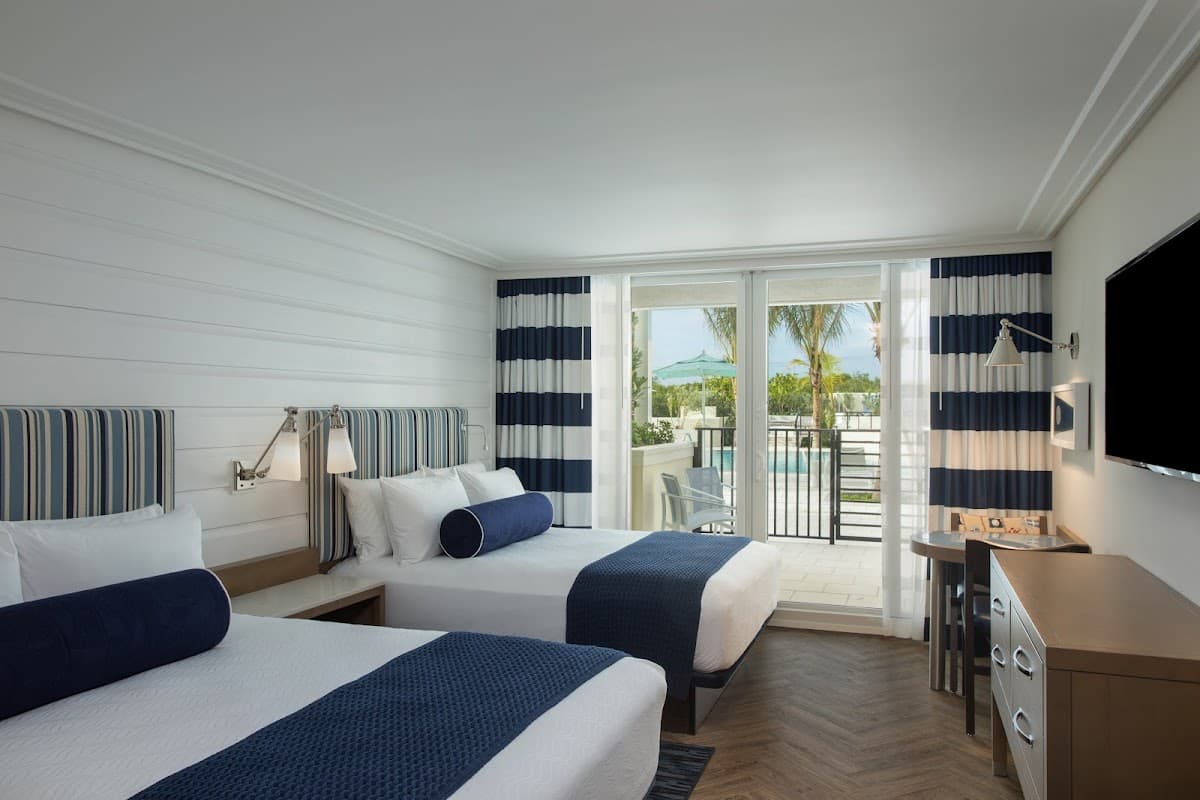 Hutchinson Shores Resort & Spa — photo 2
