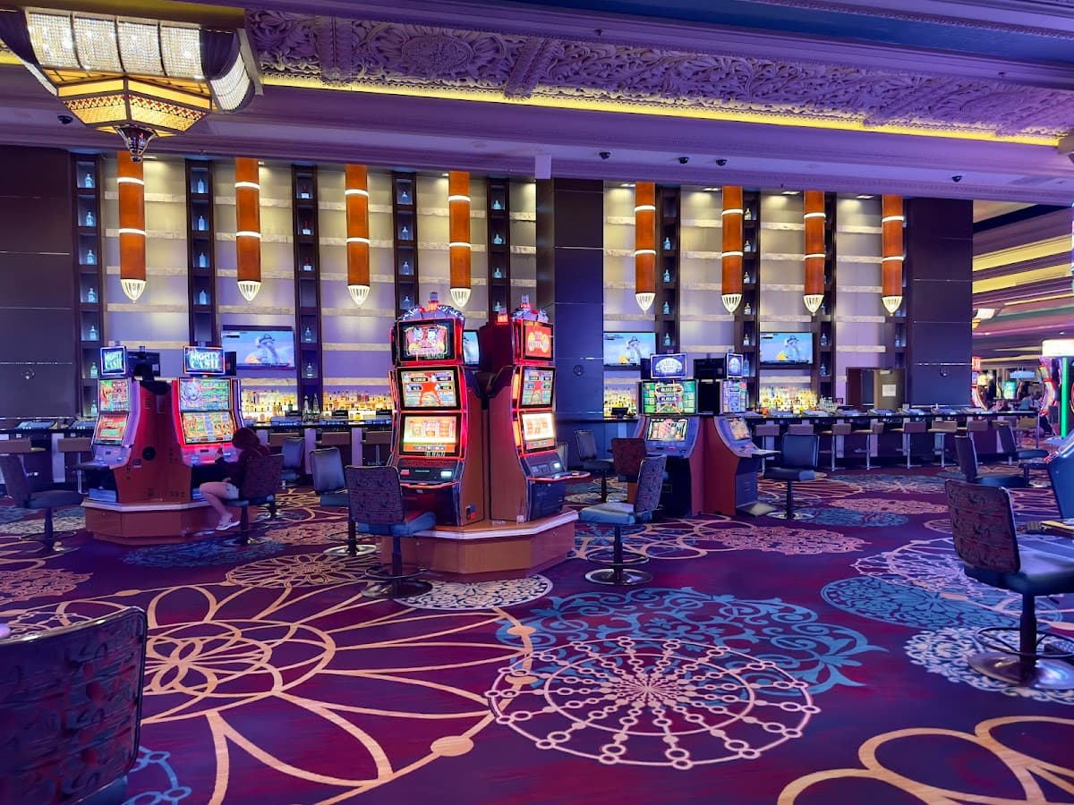Mandalay Bay — photo 3