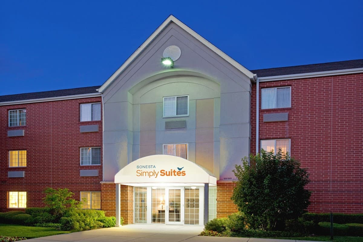 Sonesta Simply Suites Chicago Naperville Warrenville