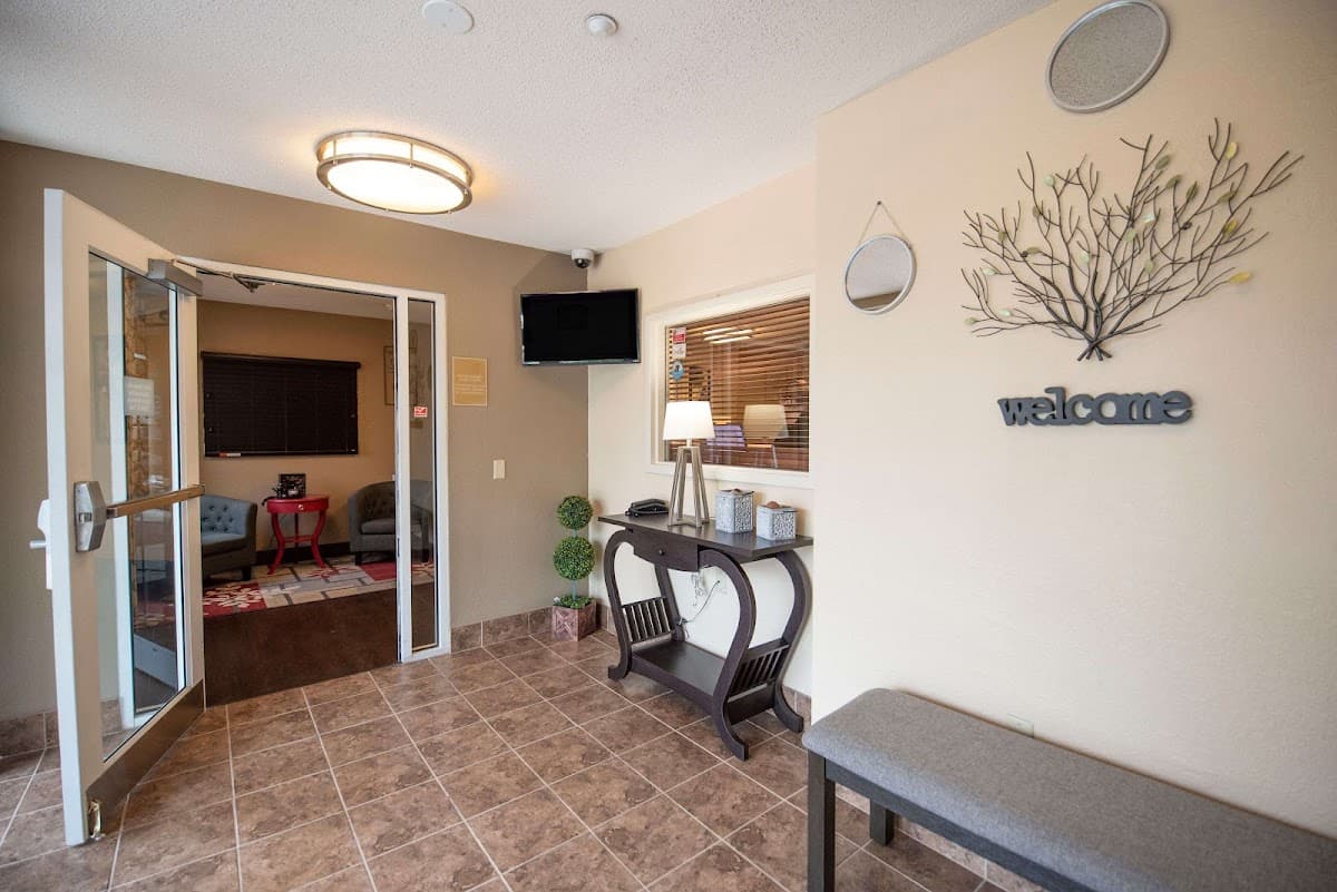 Sonesta Simply Suites Chicago Naperville Warrenville — photo 4