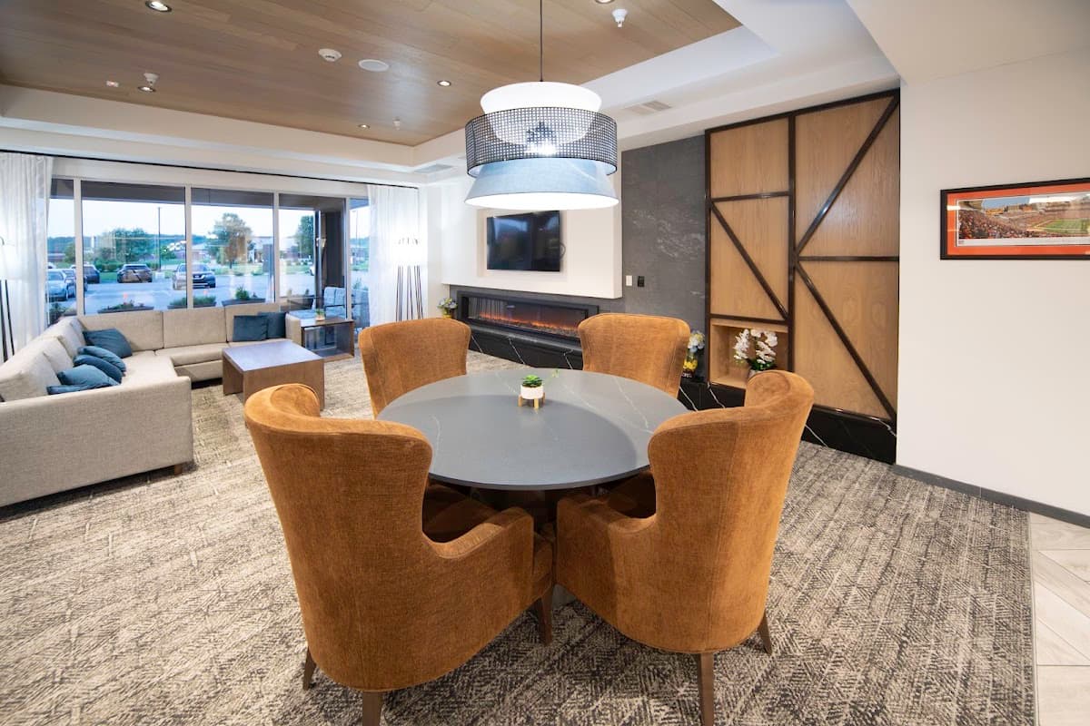 Staybridge Suites Cincinnati East - Milford, an IHG Hotel — photo 4
