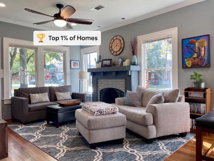 Bungalow in Houston (Airbnb #24477941)