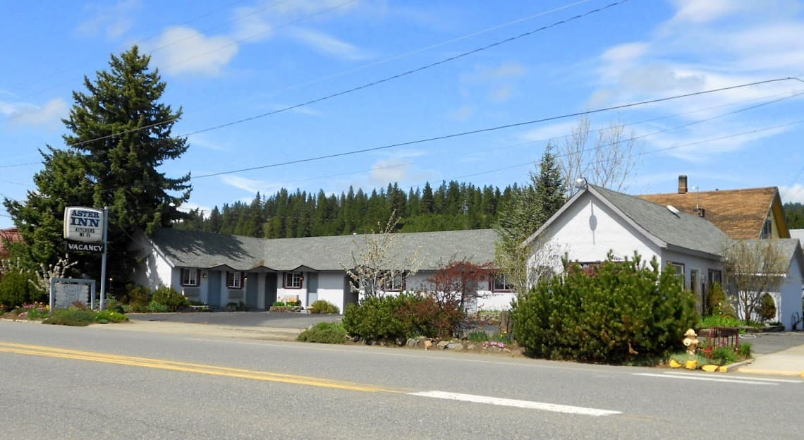 Aster Inn
