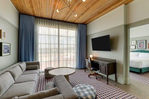 Trilogy Hotel Montgomery, Autograph Collection — photo 4