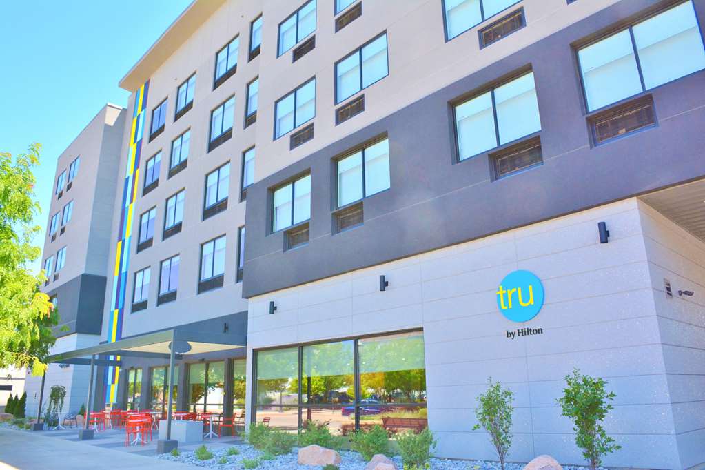 Tru by Hilton Grand Junction Downtown — photo 1