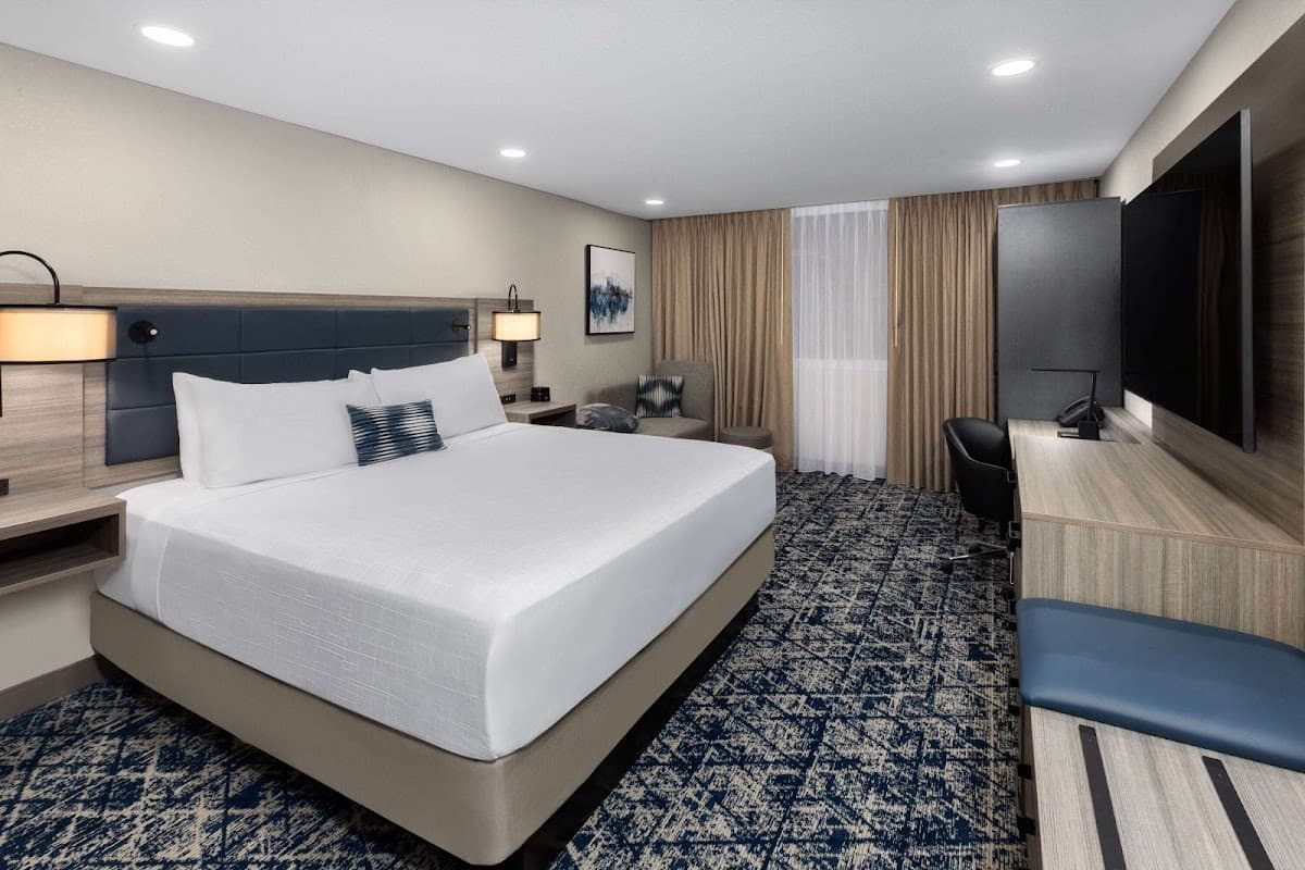 Wyndham DFW Airport — photo 2